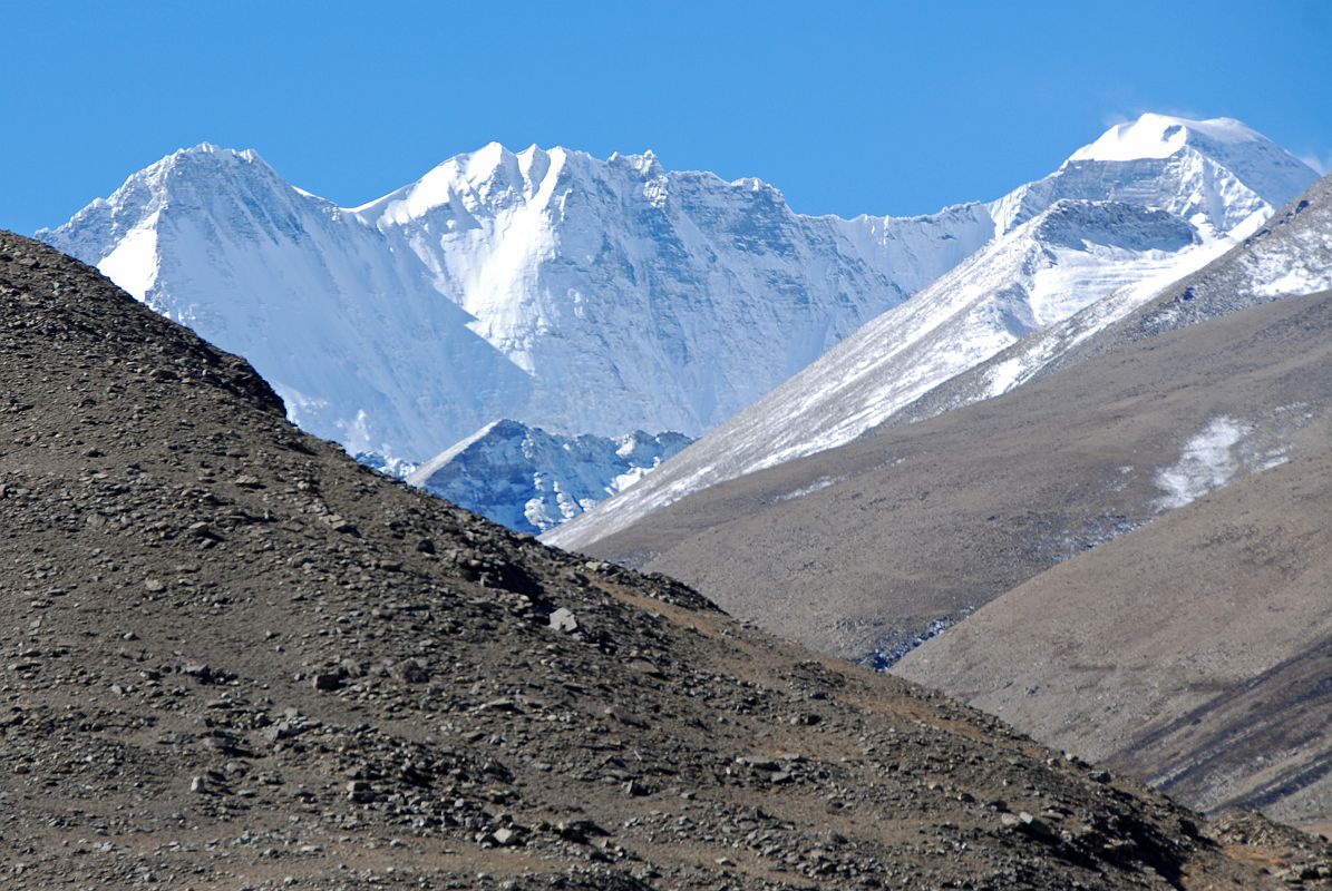 02 Long Ridge Between Gyachung Kang and Cho Oyu From Just Before Rongbuk